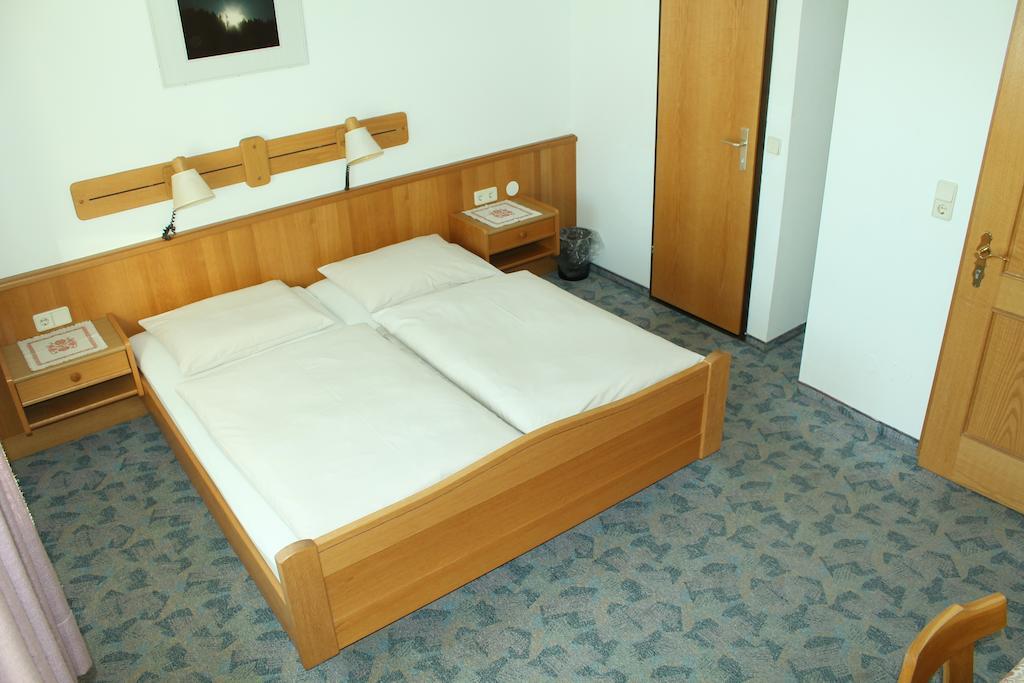 Appartement Pension Grasser 바트키르히하임 외부 사진